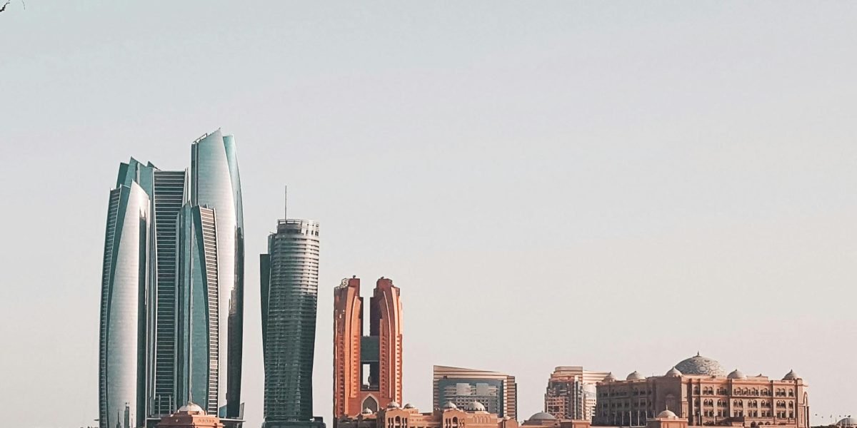 Villa for Rent in Sharjah vs Abu Dhabi in 2026 Compare Rental Rates and Lifestyle