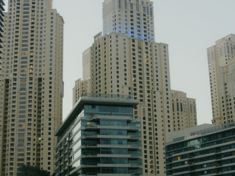 How to Buy Luxury Real Estate in Dubai in 2026